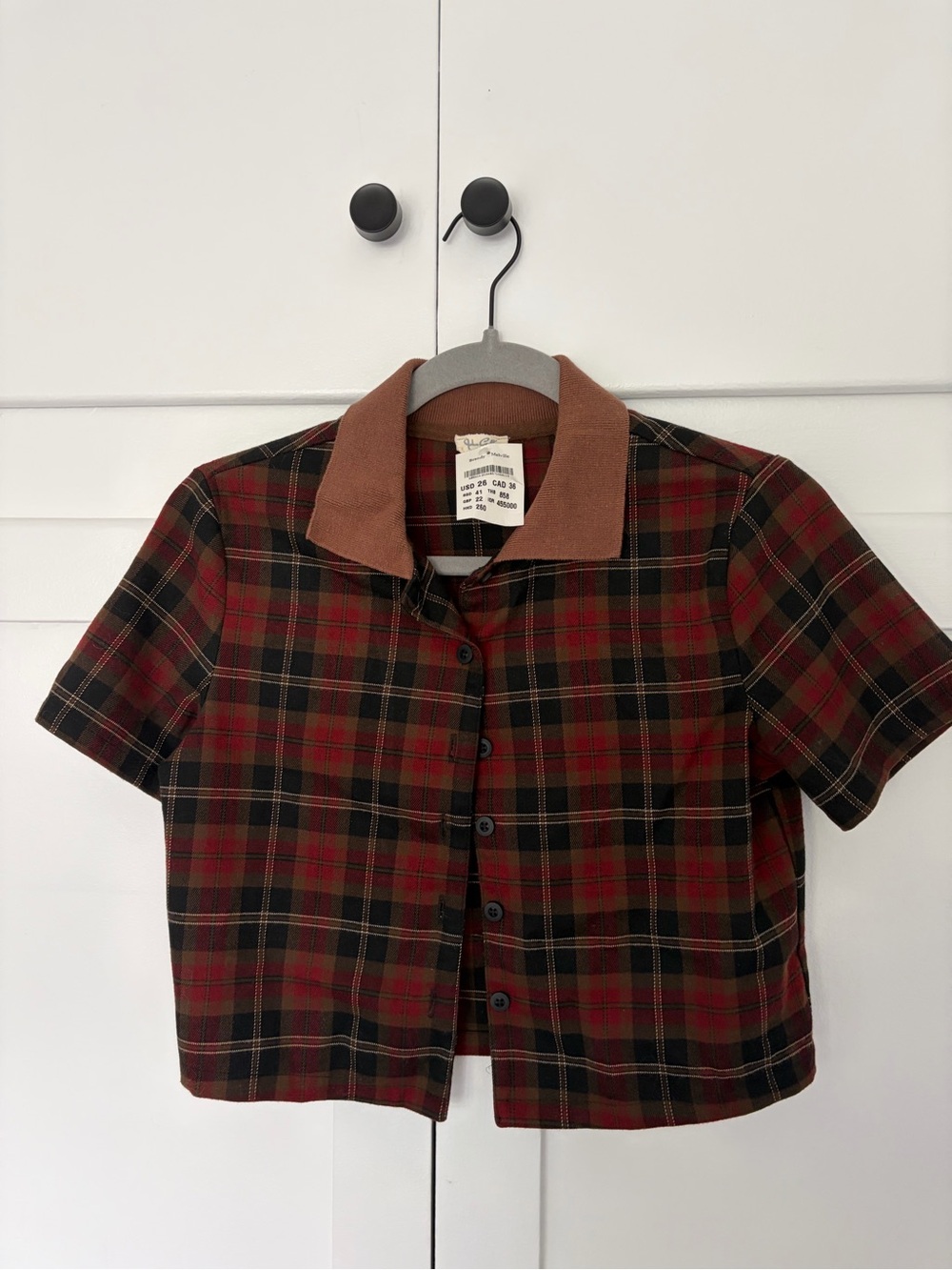 Brandy Melville Red and Black Plaid Cropped Button-Up Top with Brown Collar